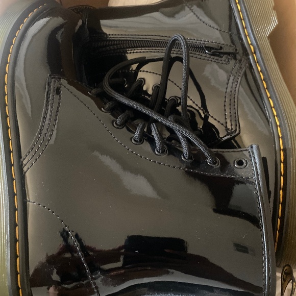 Doc martens - Picture 1 of 5